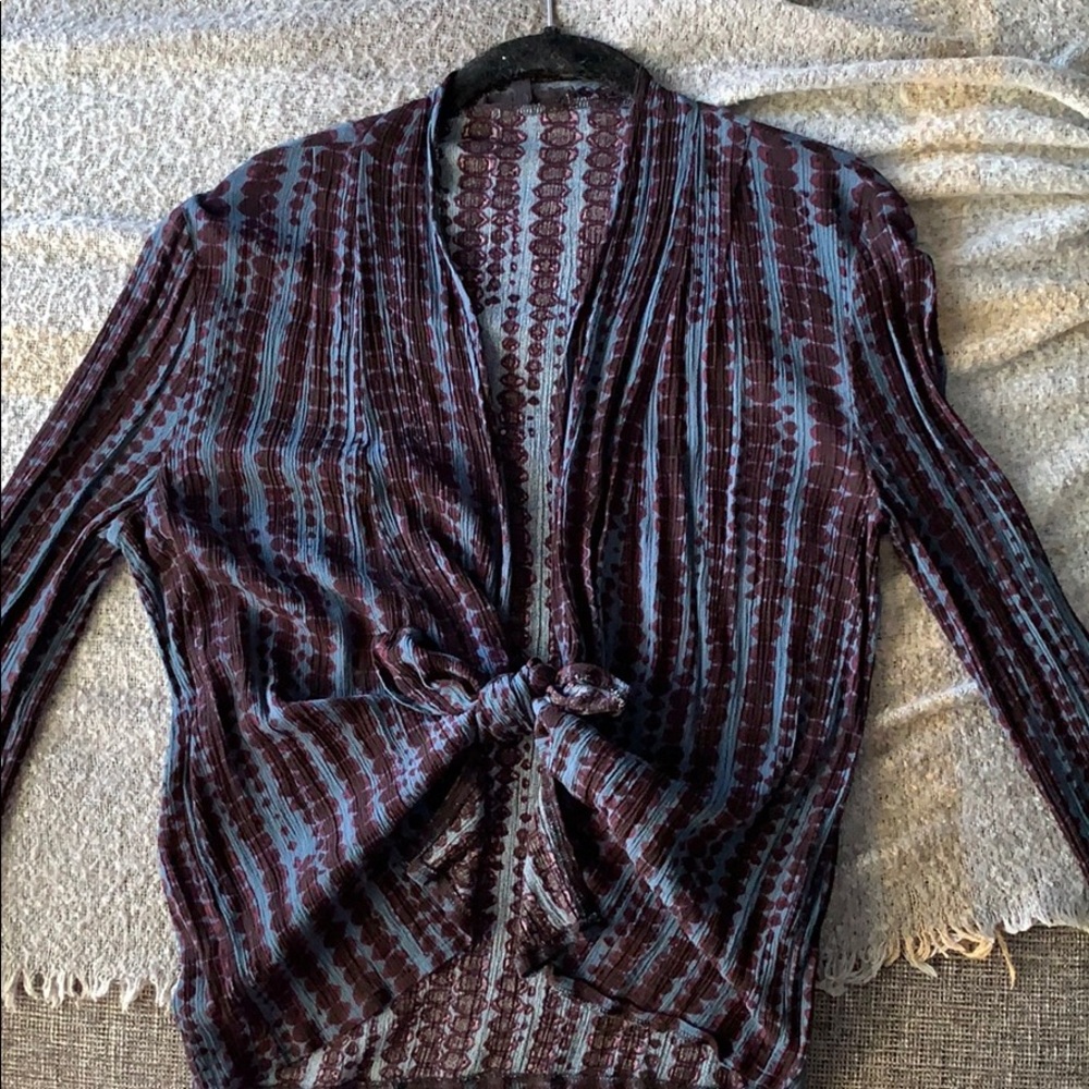 Retro front tie top